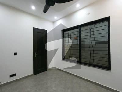 پیراگون سٹی لاہور میں 3 کمروں کا 1 کنال زیریں پورشن 1.1 لاکھ میں کرایہ پر دستیاب ہے۔