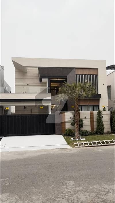 1 Kanal Fully Furnished House For Sale In Ideal Location Near To Mall &Amp; Grand Masjid