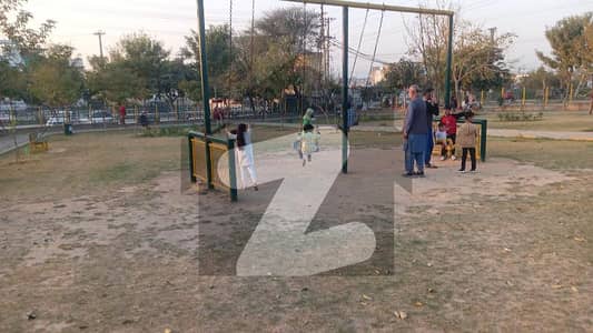 آئی ۔ 14 اسلام آباد میں 6 مرلہ رہائشی پلاٹ 1.45 کروڑ میں برائے فروخت۔