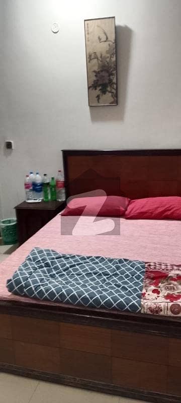 کلفٹن ۔ بلاک 5 کلفٹن,کراچی میں 1 کمرے کا 3 مرلہ کمرہ 30.0 ہزار میں کرایہ پر دستیاب ہے۔