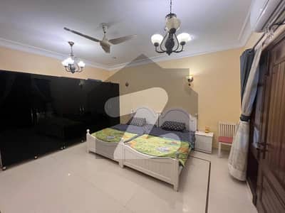ڈی ایچ اے فیز 8 ڈی ایچ اے ڈیفینس,کراچی میں 6 کمروں کا 2 کنال مکان 28.0 کروڑ میں برائے فروخت۔