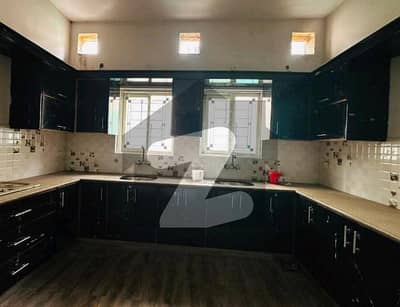 پیراگون سٹی ۔ ایگزیکیٹو بلاک پیراگون سٹی,لاہور میں 5 کمروں کا 10 مرلہ مکان 3.85 کروڑ میں برائے فروخت۔