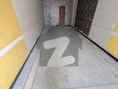 نیو بلیو ایریا اسلام آباد میں 1 مرلہ Studio دفتر 2.25 کروڑ میں برائے فروخت۔