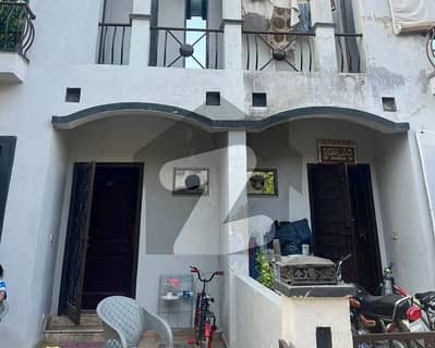 پیراگون سٹی ۔ ایگزیکیٹو بلاک پیراگون سٹی,لاہور میں 3 کمروں کا 4 مرلہ مکان 1.55 کروڑ میں برائے فروخت۔