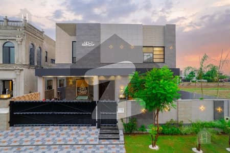 1 Kanal Modern House Available For Sale In Prime Location Of DHA Phase 7 Block Y