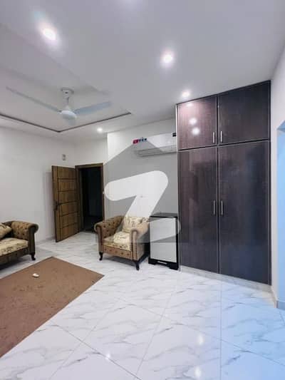 پارک ویو سٹی - ڈاؤن ٹاؤن بلاک پارک ویو سٹی,اسلام آباد میں 1 کمرے کا 3 مرلہ فلیٹ 2.5 کروڑ میں برائے فروخت۔