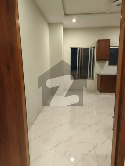 پشاور روڈ راولپنڈی میں 3 کمروں کا 7 مرلہ فلیٹ 79.05 لاکھ میں برائے فروخت۔