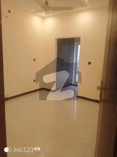 5 Marla Upper Portion Available For Rent In B 17