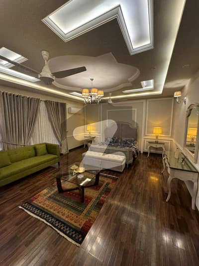 ڈی ایچ اے فیز 6 ڈیفنس (ڈی ایچ اے),لاہور میں 6 کمروں کا 1 کنال مکان 5.1 لاکھ میں کرایہ پر دستیاب ہے۔