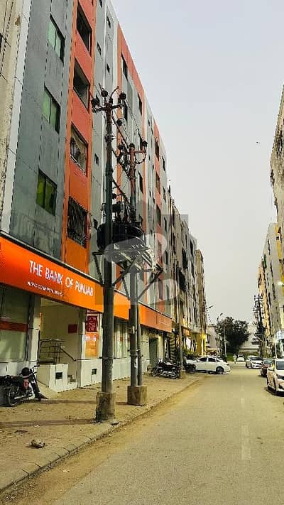 نشاط کمرشل ایریا ڈی ایچ اے فیز 6,ڈی ایچ اے ڈیفینس,کراچی میں 3 کمروں کا 7 مرلہ فلیٹ 3.2 کروڑ میں برائے فروخت۔