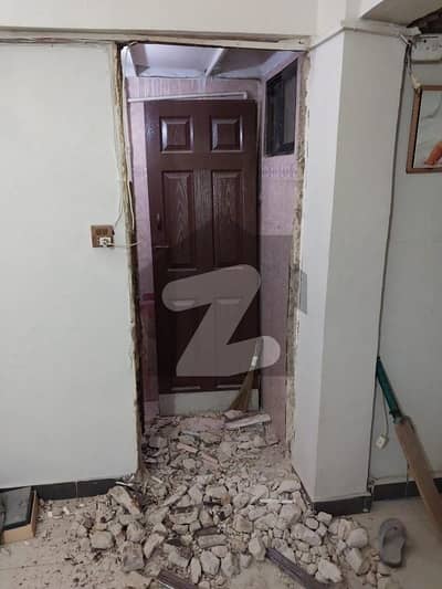 گلشن اقبال - بلاک 13 / D-3 گلشنِ اقبال,گلشنِ اقبال ٹاؤن,کراچی میں 2 کمروں کا 4 مرلہ فلیٹ 27.0 ہزار میں کرایہ پر دستیاب ہے۔