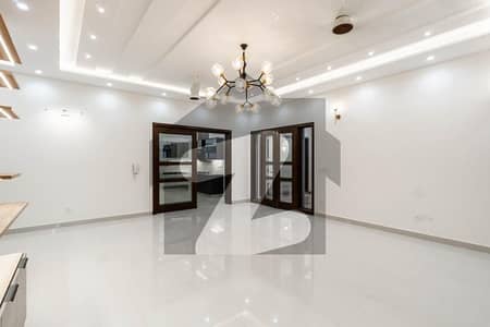 20 Marla Brand new uper portion For Rent in lake City Meadows ex state life