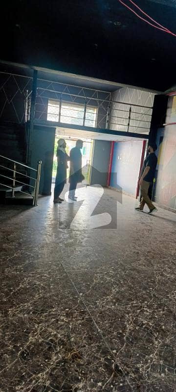 علامہ اقبال ٹاؤن لاہور میں 1 کمرے کا 3 مرلہ دکان 1.3 لاکھ میں کرایہ پر دستیاب ہے۔