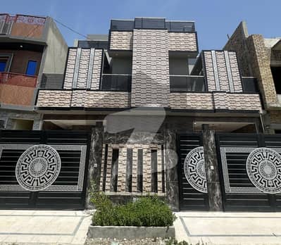 10 Marla beautiful house available for sell in regi model town Peshawar,Zone 3 Sector C2