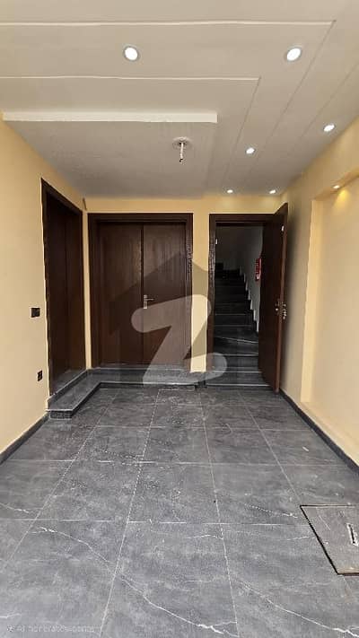 بحریہ نشیمن لاہور میں 3 کمروں کا 5 مرلہ مکان 1.5 کروڑ میں برائے فروخت۔