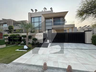 ڈی ایچ اے ڈیفینس فیز 2 ڈی ایچ اے ڈیفینس,اسلام آباد میں 5 کمروں کا 1 کنال مکان 3.2 لاکھ میں کرایہ پر دستیاب ہے۔