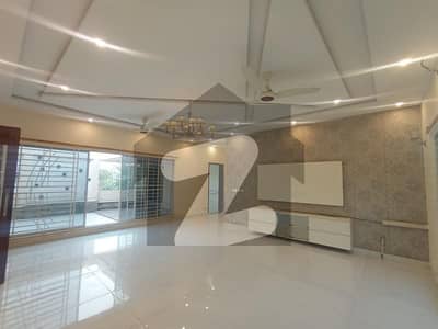 1 kanal Upper Portion For Rent Good Location