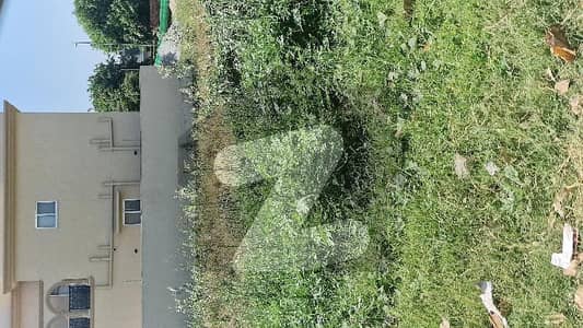 ڈی ایچ اے فیز 3 - بلاک ڈبل ایکس فیز 3,ڈیفنس (ڈی ایچ اے),لاہور میں 5 مرلہ رہائشی پلاٹ 2.0 کروڑ میں برائے فروخت۔