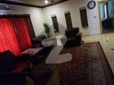 مدینہ ٹاؤن فیصل آباد میں 4 کمروں کا 5 مرلہ مکان 75.0 ہزار میں کرایہ پر دستیاب ہے۔