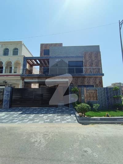 نیو لاہور سٹی ۔ فیز 2 نیو لاهور سٹی,لاہور میں 5 کمروں کا 10 مرلہ مکان 3.5 کروڑ میں برائے فروخت۔