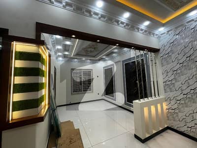 ہنسا سوسائٹی سکیم 33,کراچی میں 5 مرلہ Studio مکان 3.0 کروڑ میں برائے فروخت۔