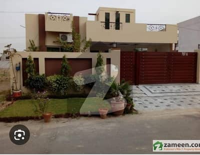 10 Marla single story house for Rent like Brand new house