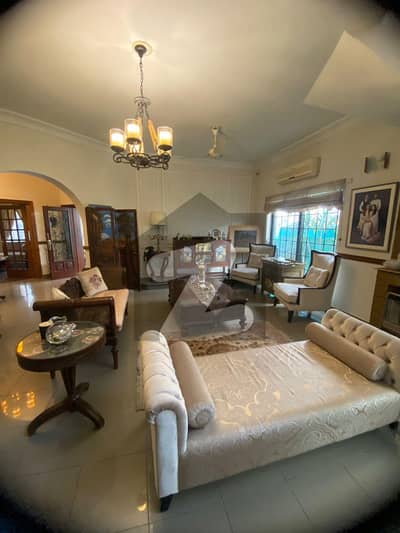 Hot Deal! Beautiful Park Facing House for Sale in Chaklala Scheme 3 Near Amaar Chowk