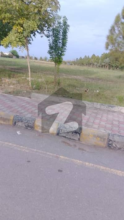 گلبرگ گرینز ۔ بلاک ڈی گلبرگ گرینز,گلبرگ,اسلام آباد میں 10 کنال رہائشی پلاٹ 9.0 کروڑ میں برائے فروخت۔