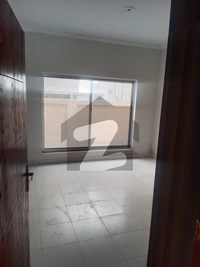 اولیینڈر سیکٹر ۔ ڈی ایچ اے ہومز ڈی ایچ اے ویلی - آلینڈر سیکٹر,ڈی ایچ اے ویلی,ڈی ایچ اے ڈیفینس,اسلام آباد میں 3 کمروں کا 8 مرلہ مکان 1.75 کروڑ میں برائے فروخت۔