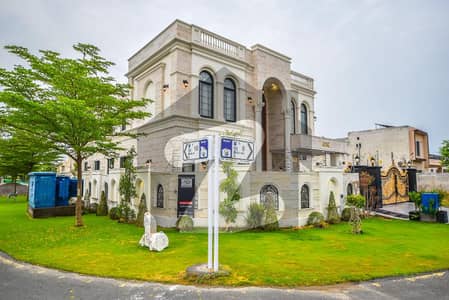ONE KANAL FULL BASEMENT CORNER SOLID CONSTRUCTEB OWNER BUILD HOUSE NEAR TO RAYA