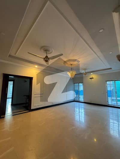 1 Kanal, 3 Bed Rooms, Beautiful Tile Flooring Portion Available For Rent.