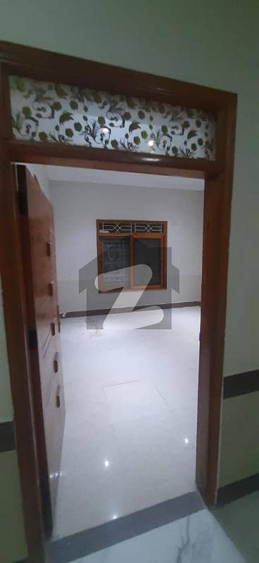 گلستانِ جوہر کراچی میں 16 مرلہ Studio دفتر 1.4 لاکھ میں کرایہ پر دستیاب ہے۔