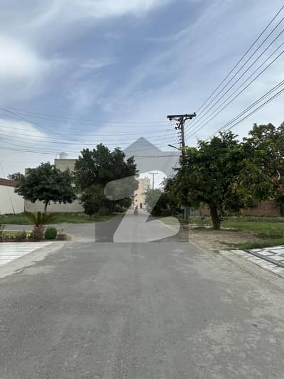 کینال گارڈن لاہور میں 4 مرلہ رہائشی پلاٹ 67.0 لاکھ میں برائے فروخت۔