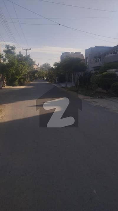 یونین گرین کالج روڈ,لاہور میں 3 مرلہ رہائشی پلاٹ 58.0 لاکھ میں برائے فروخت۔