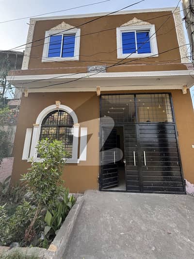 ایلیٹ ٹاؤن لاہور میں 2 کمروں کا 5 مرلہ مکان 82.0 لاکھ میں برائے فروخت۔