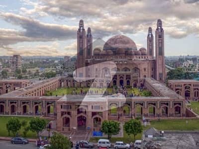 VIP 10 Marla Plot For Sale in Janiper Block, Bahria Town Lahore | Prime Location Deal