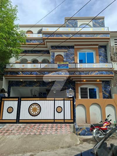 ائیرپورٹ ہاؤسنگ سوسائٹی - سیکٹر 4 ائیرپورٹ ہاؤسنگ سوسائٹی,راولپنڈی میں 4 کمروں کا 7 مرلہ مکان 2.4 کروڑ میں برائے فروخت۔