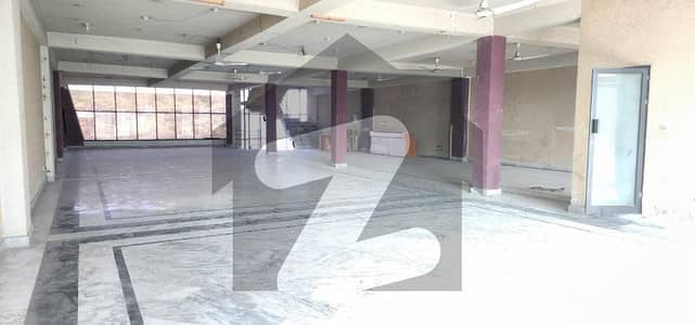 ایف ۔ 7 اسلام آباد میں 5 کمروں کا 15 مرلہ دفتر 3.5 لاکھ میں کرایہ پر دستیاب ہے۔