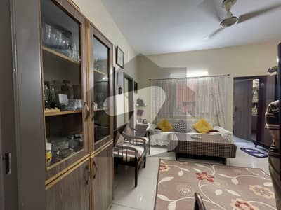 جی ۔ 11/3 جی ۔ 11,اسلام آباد میں 2 کمروں کا 4 مرلہ فلیٹ 2.2 کروڑ میں برائے فروخت۔