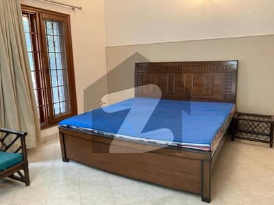 SPACIOUS UPPER PORTION FOR RENT IN F-7