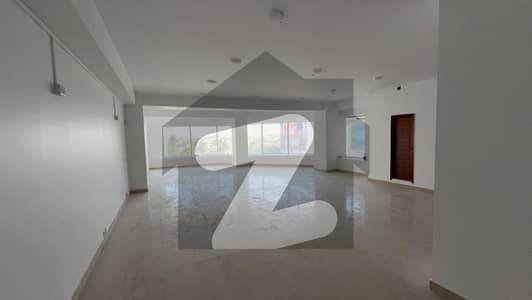 شاہراہِ فیصل کراچی میں 8 مرلہ Studio دفتر 3.7 لاکھ میں کرایہ پر دستیاب ہے۔