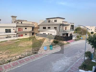B Block Kanal Plot For Sale