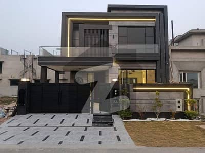 10 MARLA MODREN HOUSE FOR SALE