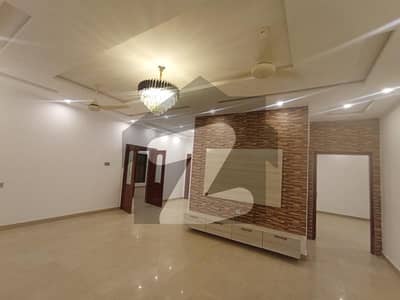 لیک سٹی میڈوز لاہور میں 3 کمروں کا 10 مرلہ مکان 1.15 لاکھ میں کرایہ پر دستیاب ہے۔