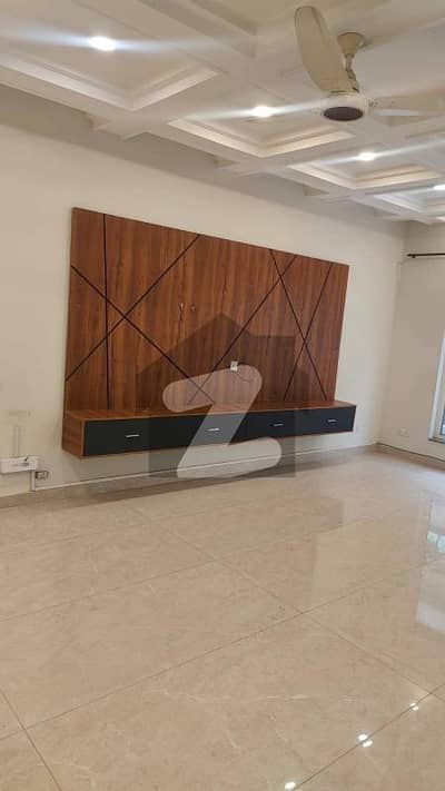 NICE LOOKING GROUND PORTION AVAIL FOR RENT DHA PHASE 1 ISLD