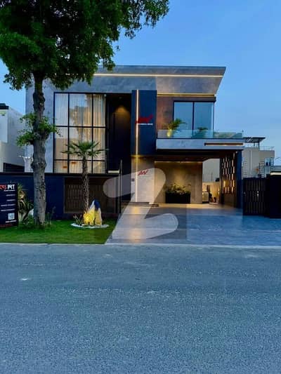 Spacious 1 Kanal House For Rent DHA Phase 6 Near Park