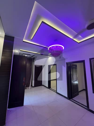 نیشنل پولیس فاؤنڈیشن او ۔ 9 - بلاک سی نیشنل پولیس فاؤنڈیشن او ۔ 9,اسلام آباد میں 3 کمروں کا 5 مرلہ مکان 90.0 ہزار میں کرایہ پر دستیاب ہے۔