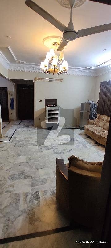 گلشنِ اقبال - بلاک 13 اے گلشنِ اقبال,گلشنِ اقبال ٹاؤن,کراچی میں 10 مرلہ Studio دفتر 1.7 لاکھ میں کرایہ پر دستیاب ہے۔