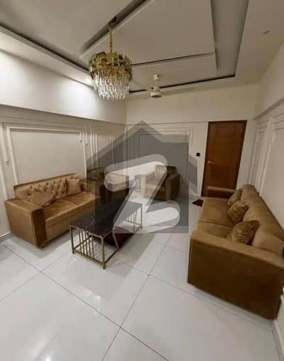 Fully Renovated Three Beds Apartment City Facing