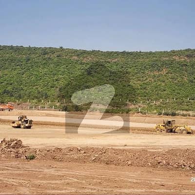 مارگلہ انکلیو مارگلہ ایونیو,اسلام آباد میں 10 مرلہ رہائشی پلاٹ 2.6 کروڑ میں برائے فروخت۔